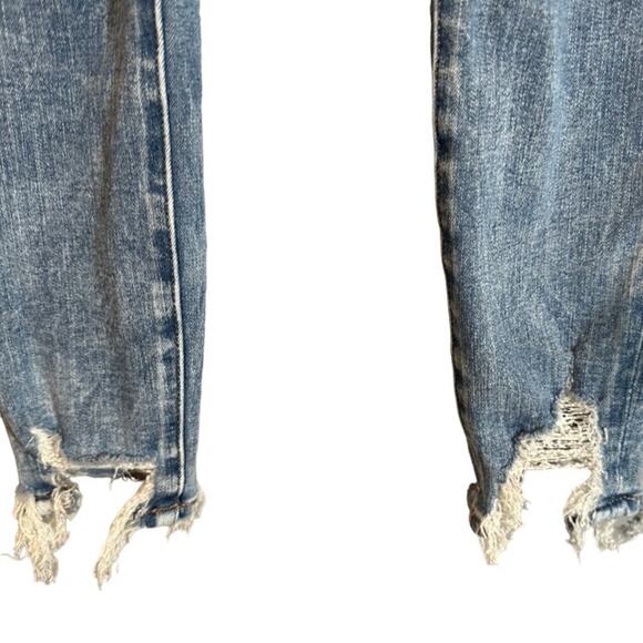 American Eagle Blue Distressed Shark Bite Fringe Classic Denim Jeans Women Sz 0R - Picture 5 of 11